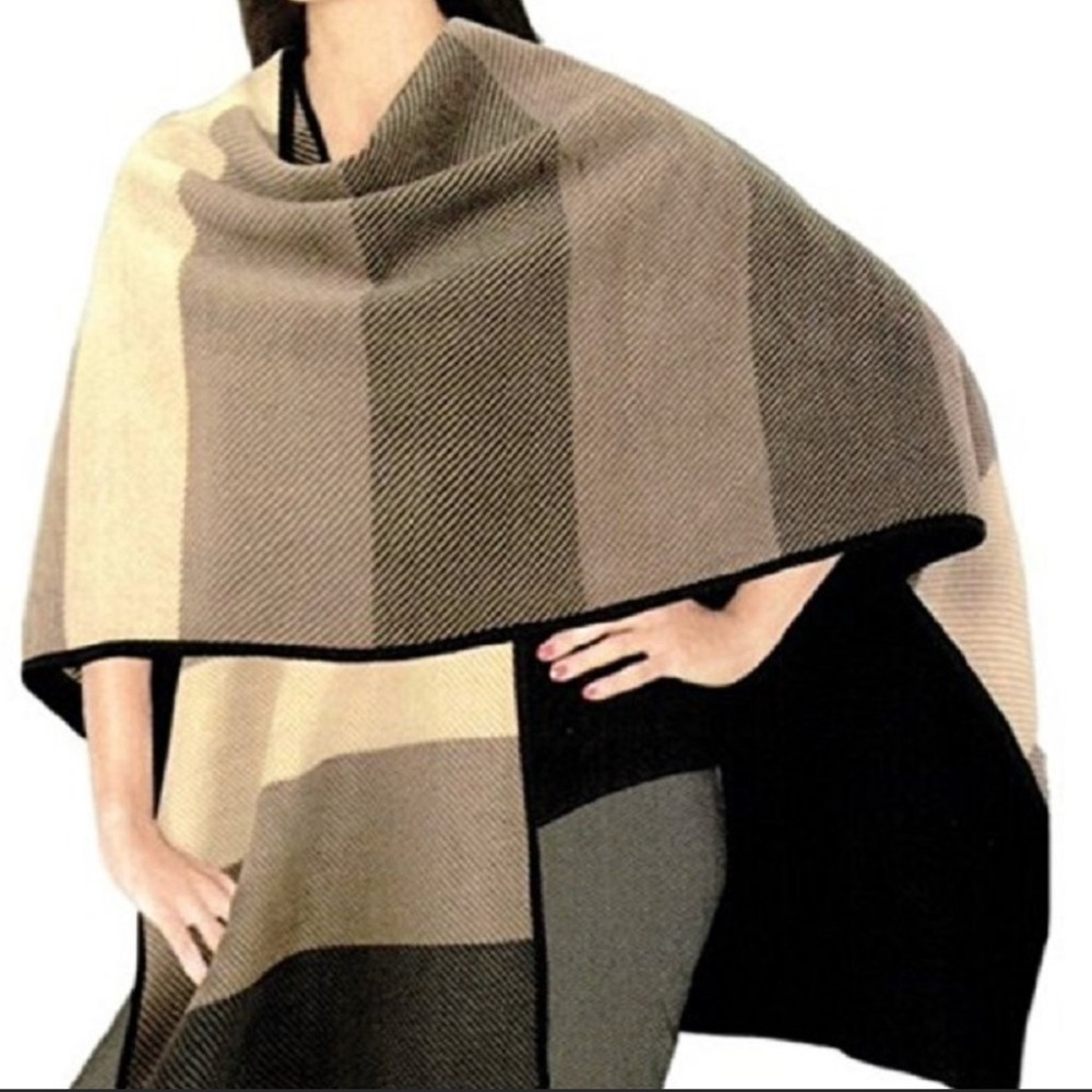 Ike Behar Color Block Reversible Fleece Poncho One Size